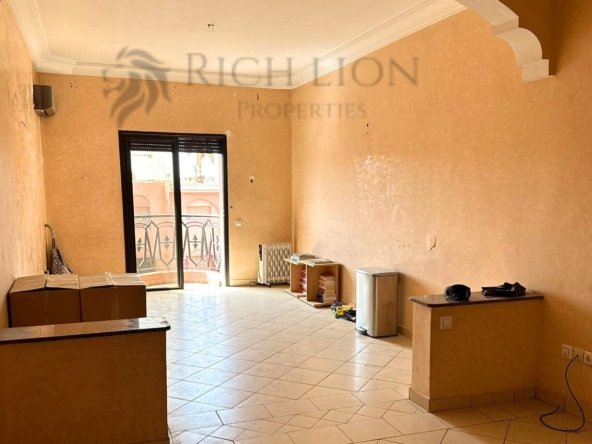 82 m² Apartment on BD Al Fassi with Basement Parking